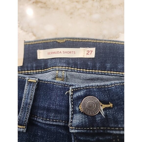 Levi's 4 Bermuda Shorts Mid-rise W/sculpt NWT Womens 4 27 - Picture 5 of 8